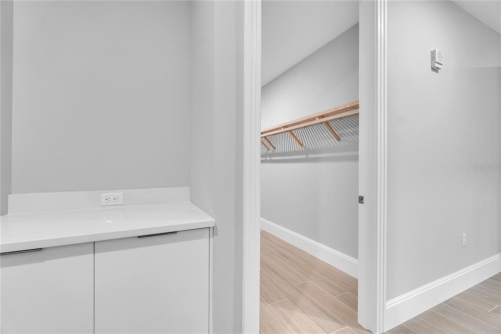 70 AVENIDA VENECCIA 304 photo 19