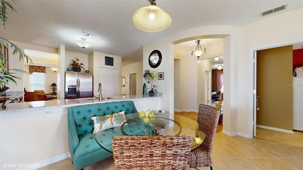 321 CRESSA CIRCLE photo 6