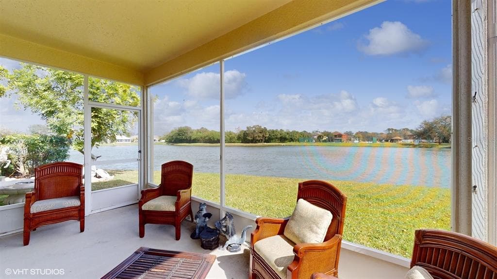 321 CRESSA CIRCLE photo 24