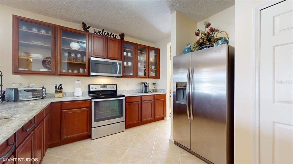 321 CRESSA CIRCLE photo 11