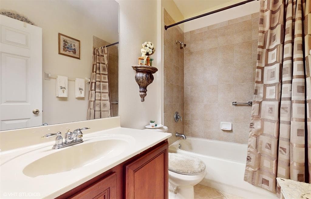 321 CRESSA CIRCLE photo 21
