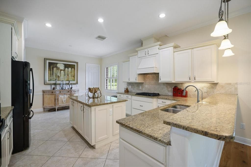 1711 KENILWORTH STREET photo 17