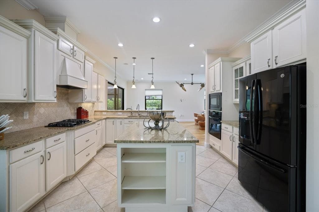 1711 KENILWORTH STREET photo 18