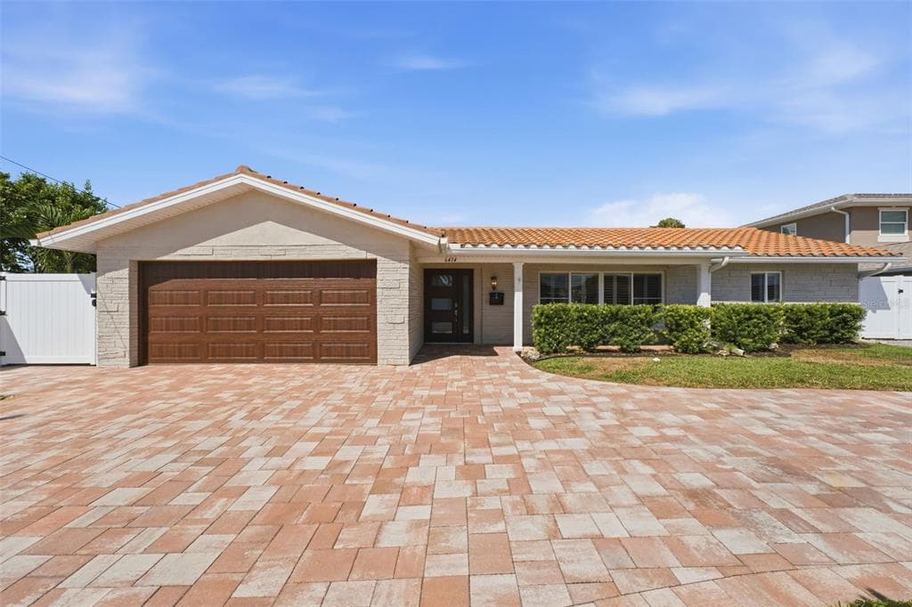 6414 2ND PALM POINT photo 2