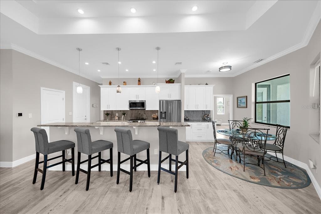 15504 HENNIPEN CIRCLE photo 8