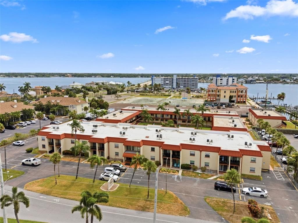 10365 PARADISE BOULEVARD 1 photo 23