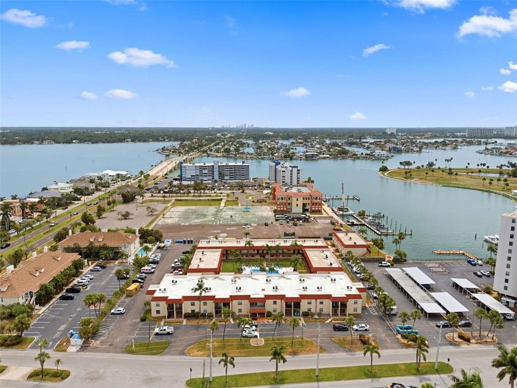10365 PARADISE BOULEVARD 1 photo 21