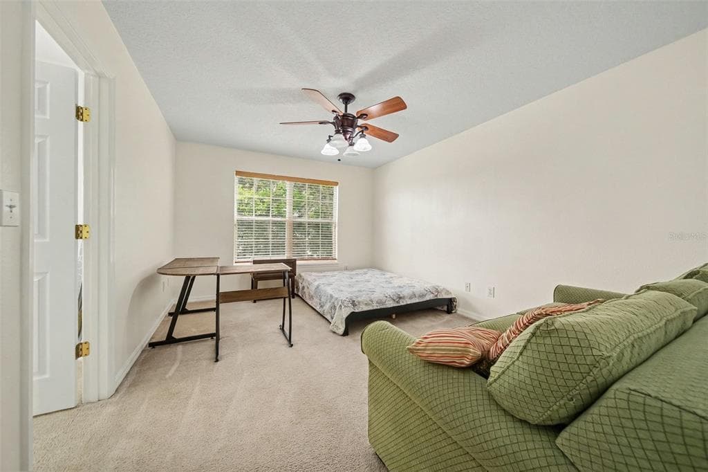 246 BRIGHTVIEW DRIVE photo 17