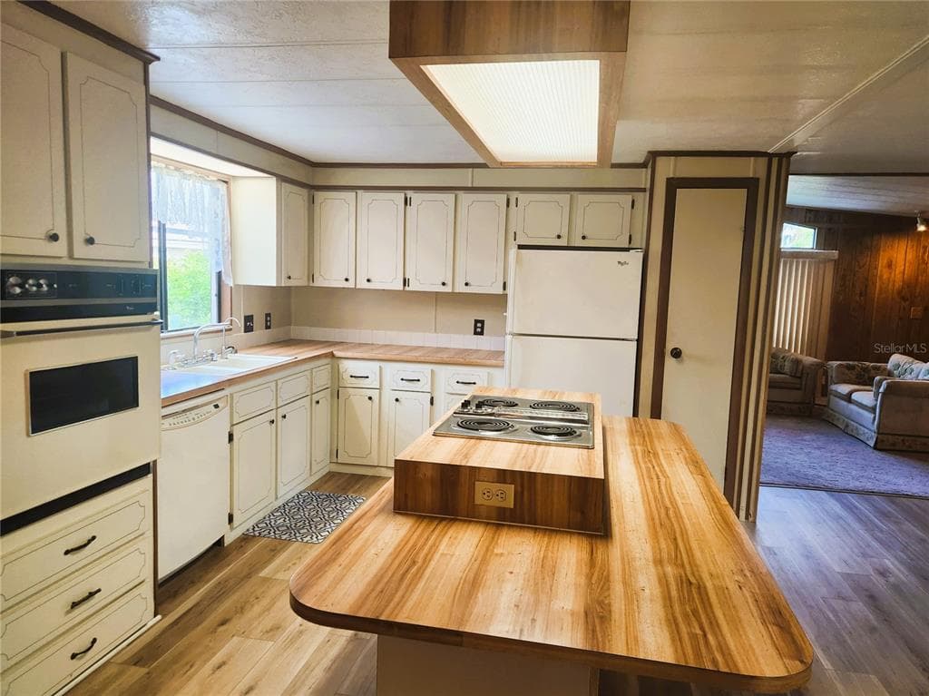 151 LAZY RIVER ROAD photo 14