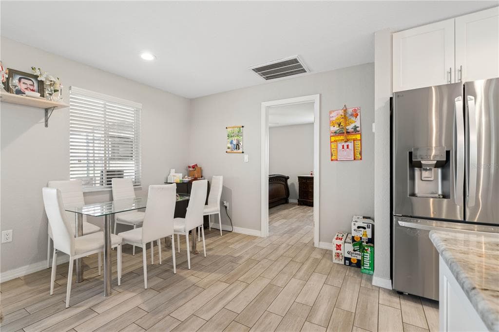 2208 CASSINO COURT photo 23
