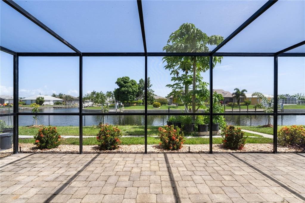 2208 CASSINO COURT photo 11
