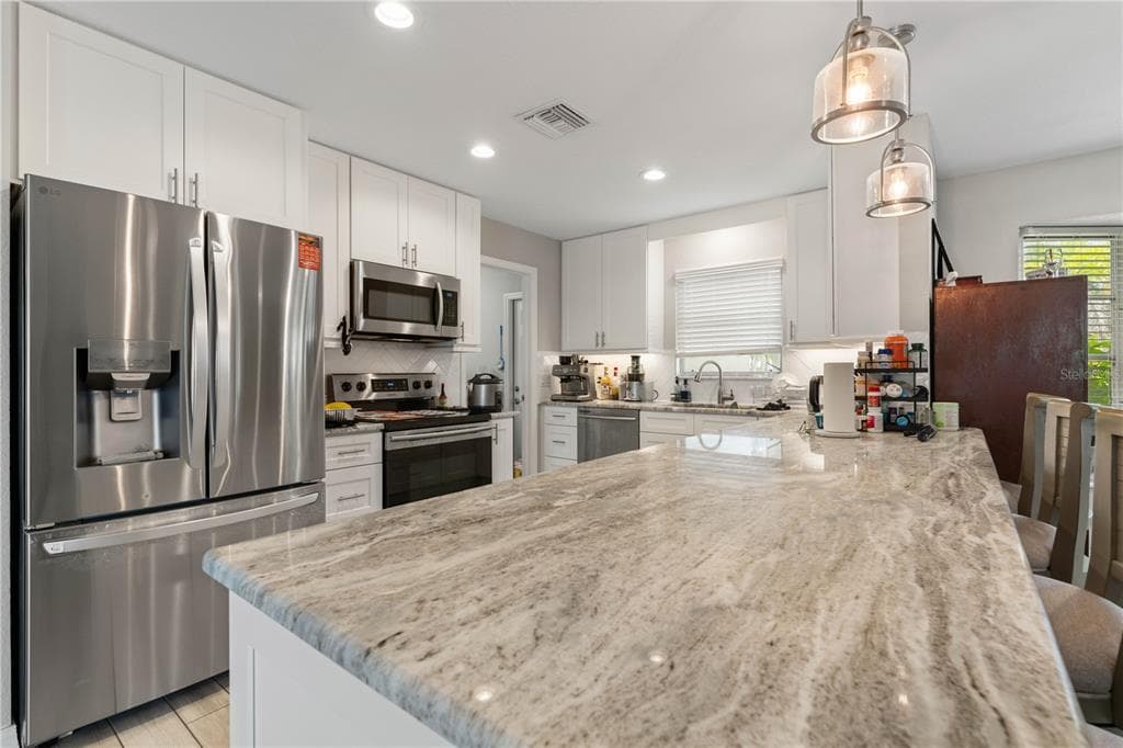 2208 CASSINO COURT photo 8