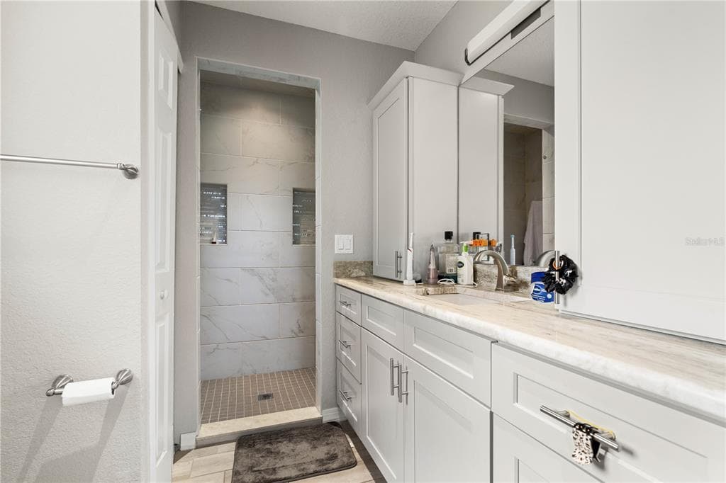 2208 CASSINO COURT photo 25