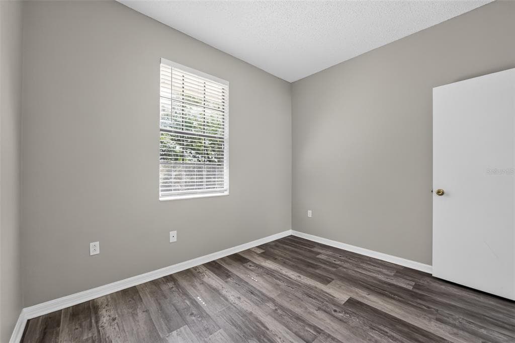 6348 SLEEPY HOLLOW DRIVE photo 21