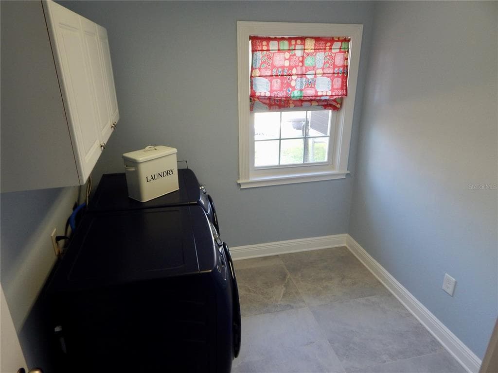 8025 ISLAND DRIVE photo 22