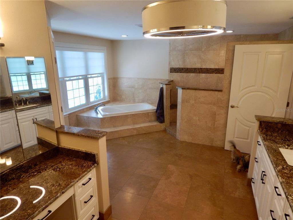 8025 ISLAND DRIVE photo 14