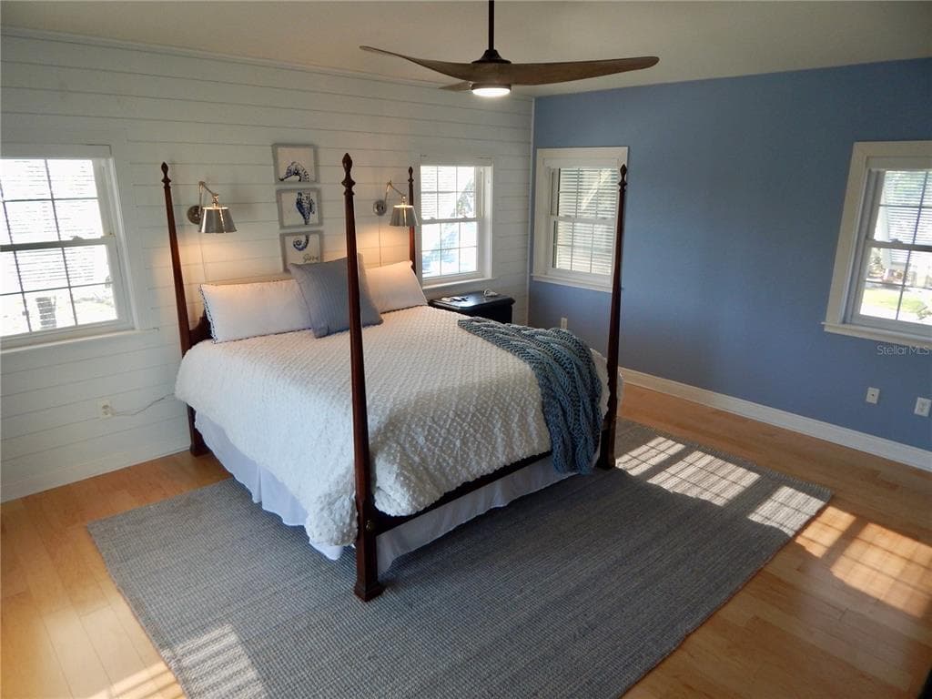 8025 ISLAND DRIVE photo 11