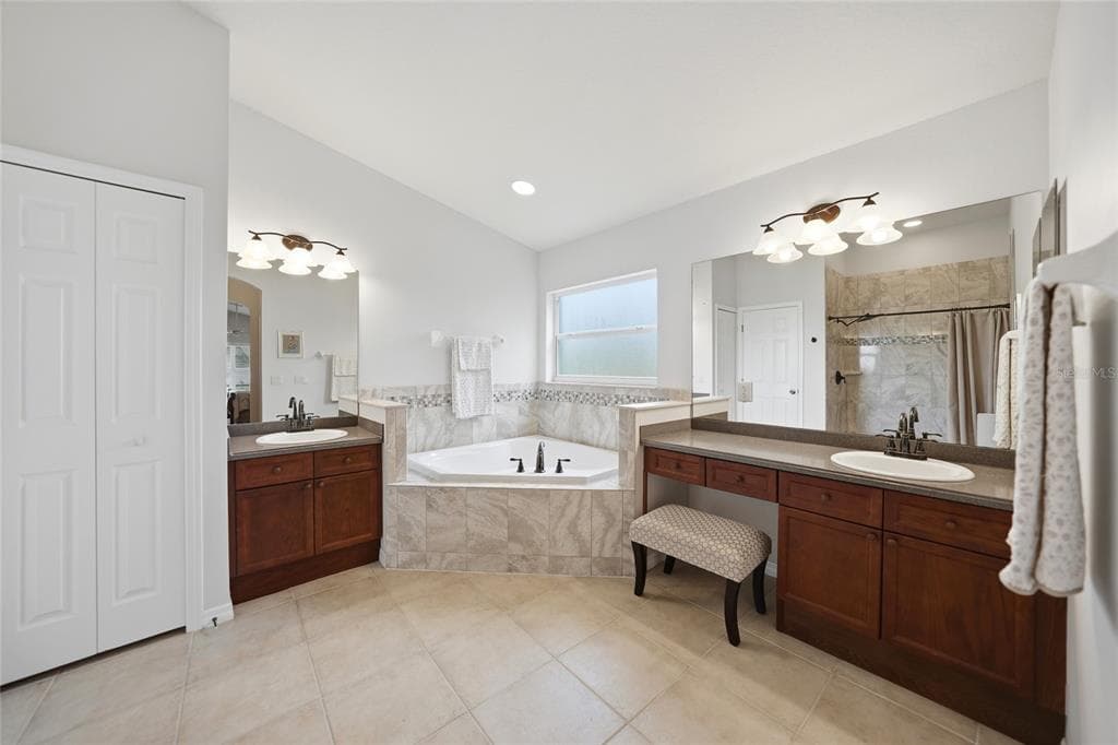 9436 PRESIDENT CIRCLE photo 25