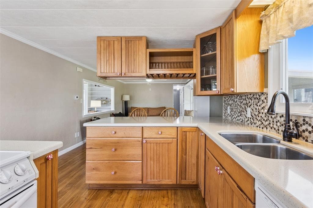 30127 GREEN BAY DRIVE photo 13
