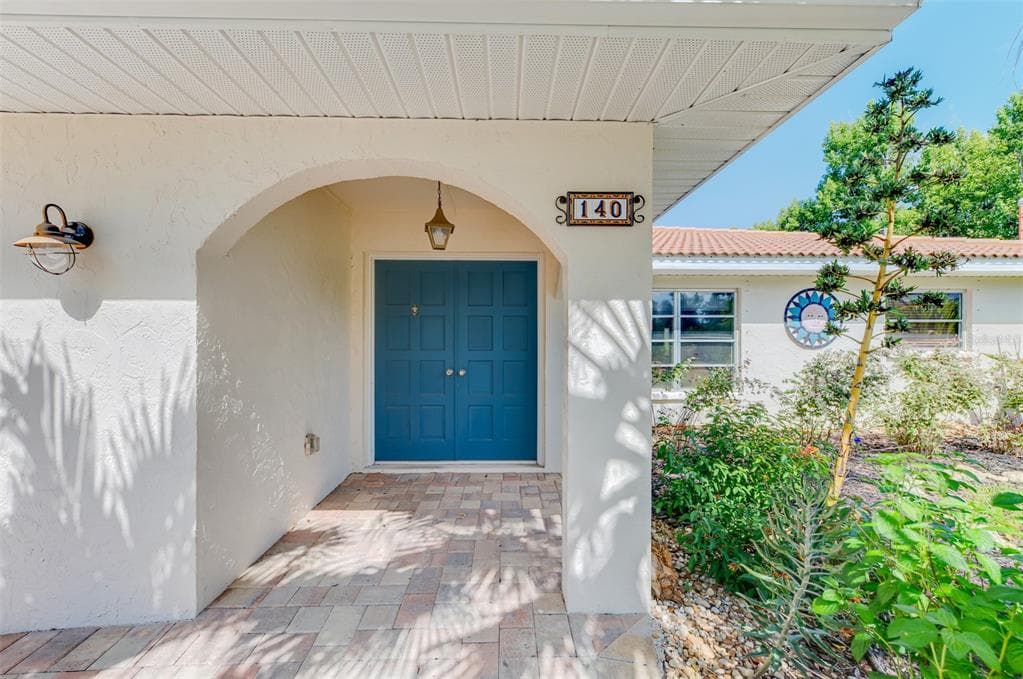 140 S OXFORD DRIVE photo 7