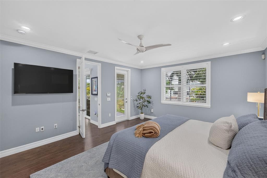 70 ISLAND CIRCLE photo 17