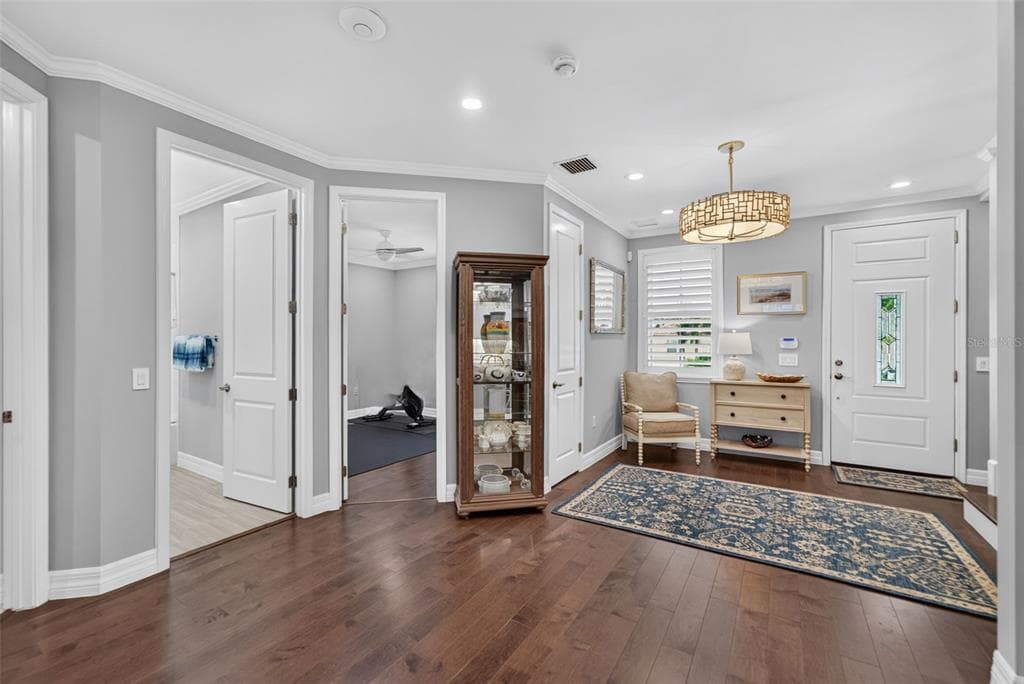 70 ISLAND CIRCLE photo 21