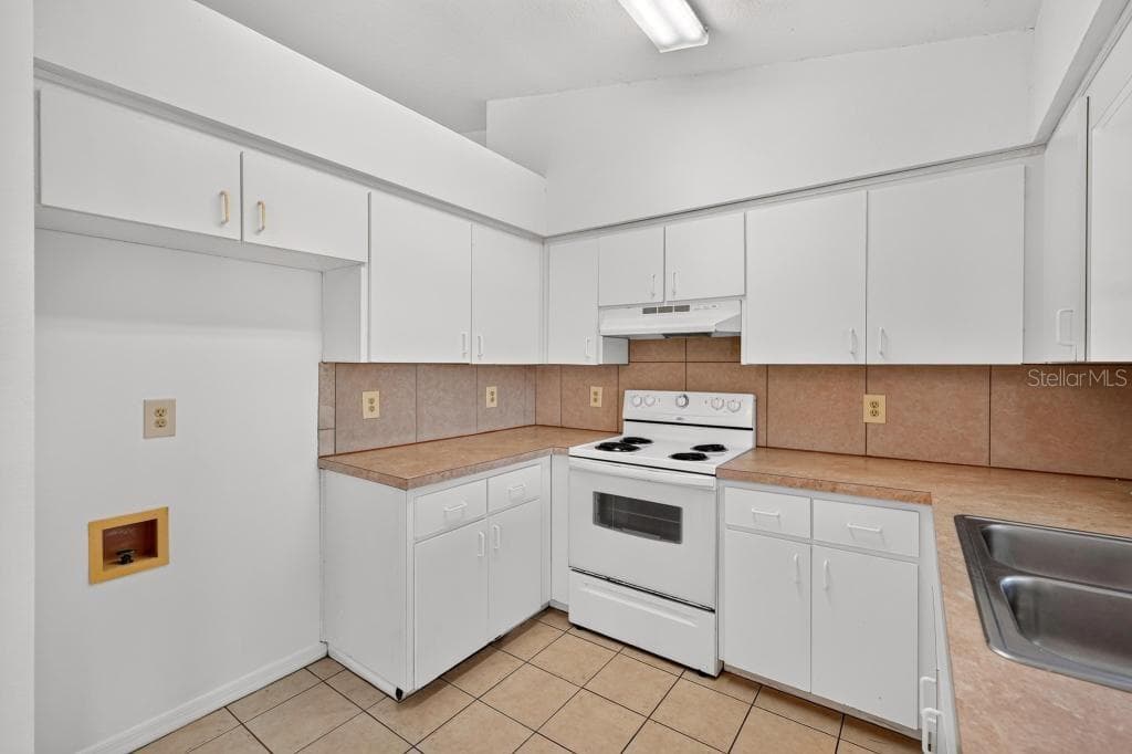 57 CAYMAN CIRCLE photo 16