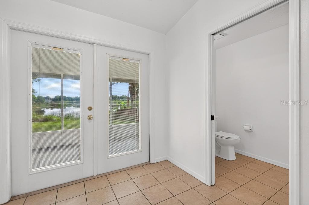 57 CAYMAN CIRCLE photo 20