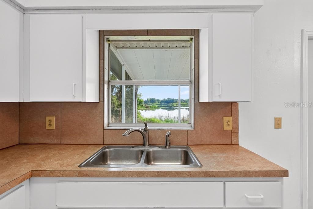 57 CAYMAN CIRCLE photo 14
