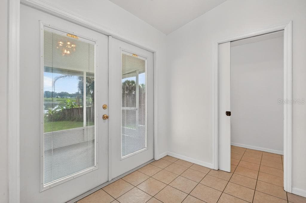57 CAYMAN CIRCLE photo 19