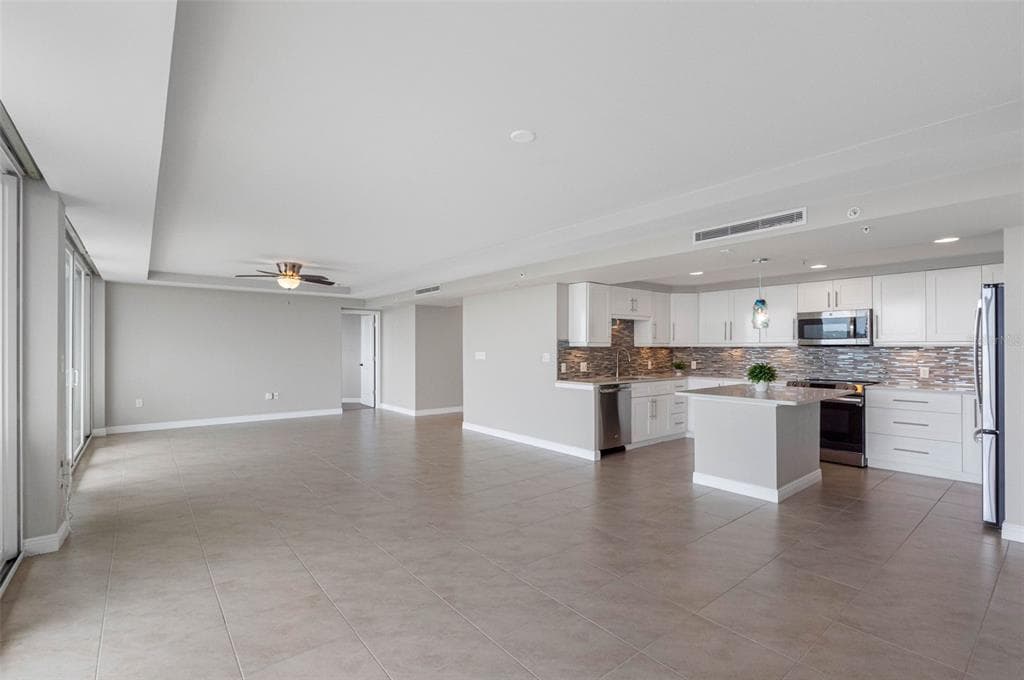 223 ISLAND WAY 7F photo 14