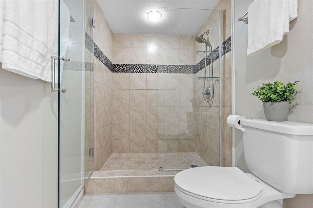 223 ISLAND WAY 7F photo 18