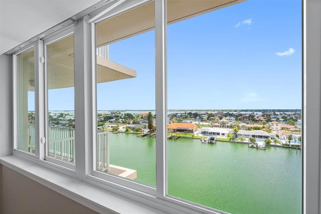 223 ISLAND WAY 7F photo 21