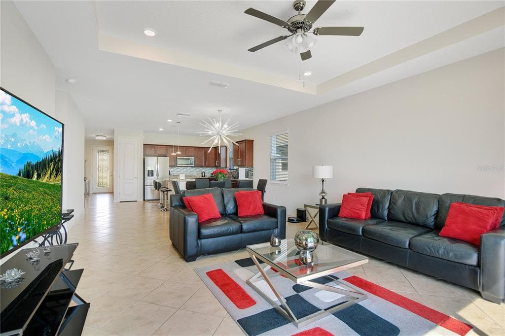 5133 CHICKADEE STREET photo 2