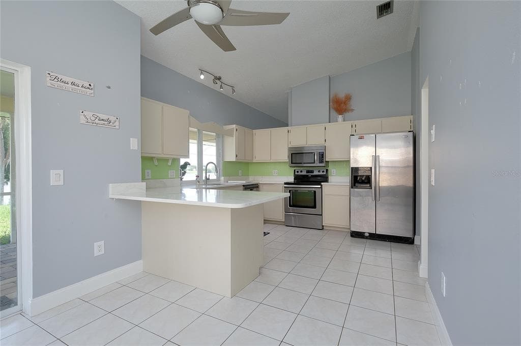 22234 TENNYSON AVENUE photo 23