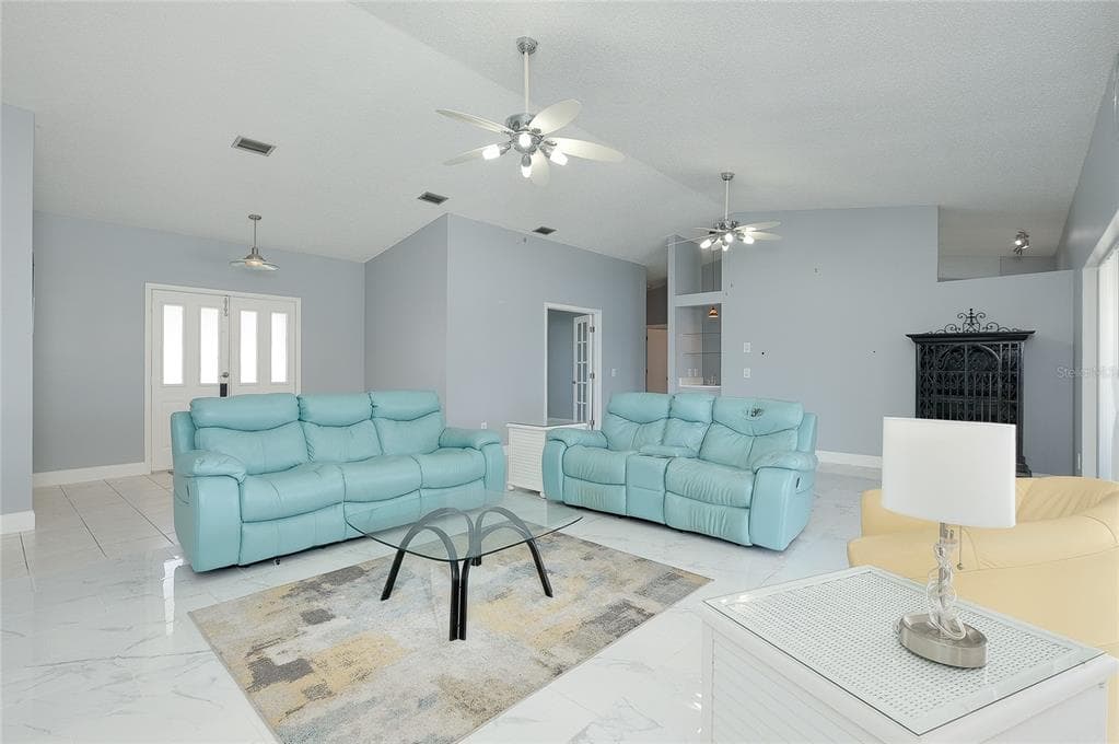 22234 TENNYSON AVENUE photo 16