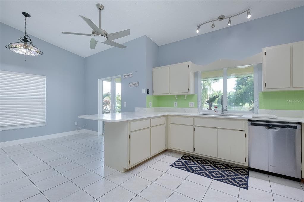 22234 TENNYSON AVENUE photo 20