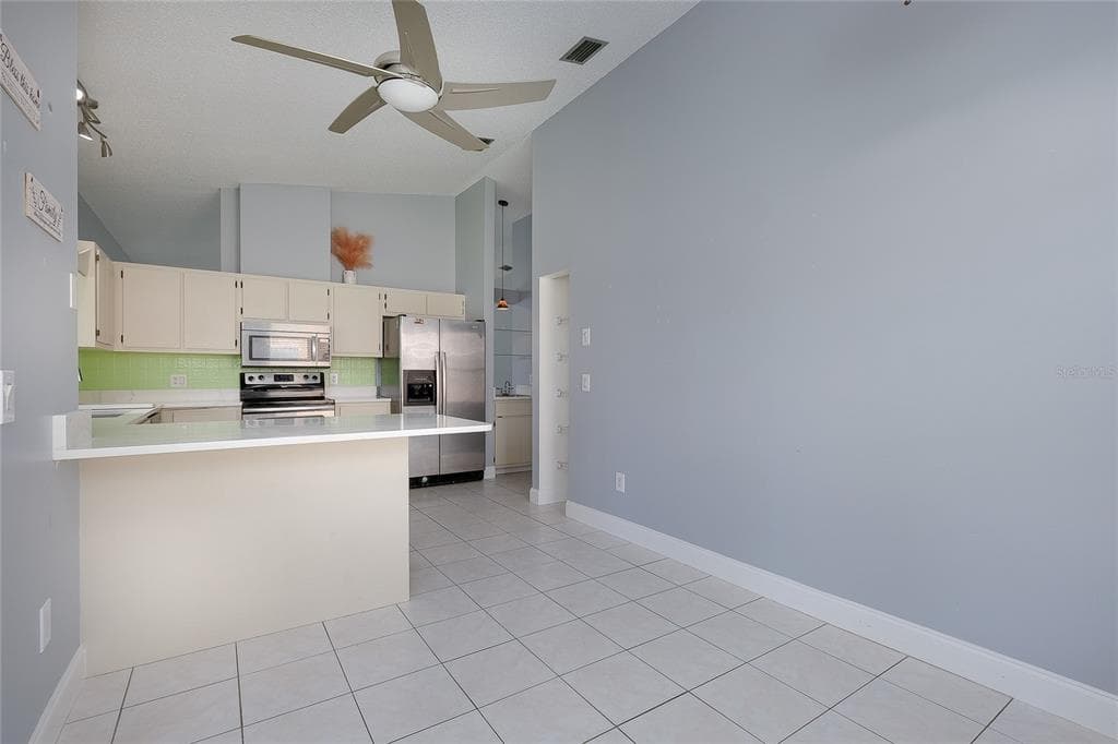 22234 TENNYSON AVENUE photo 24