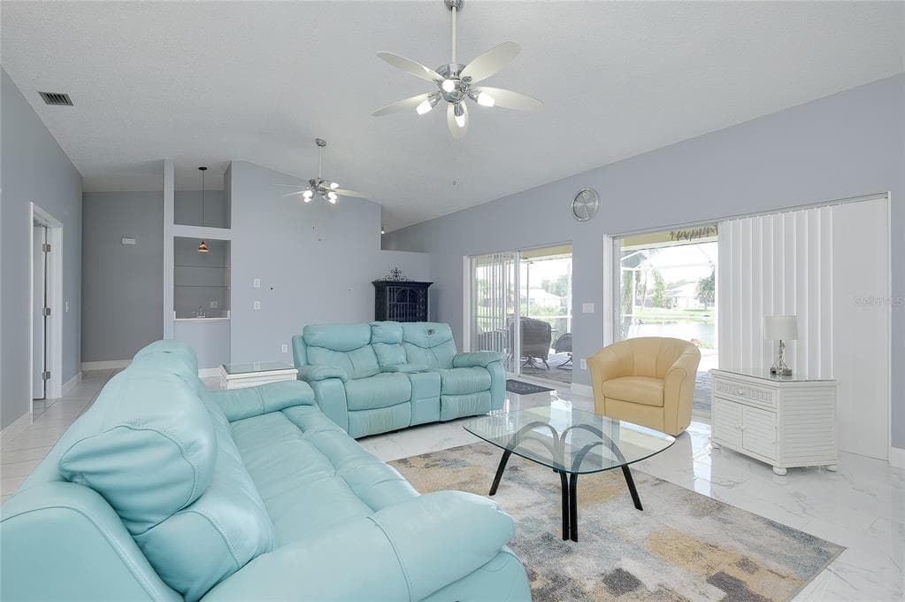 22234 TENNYSON AVENUE photo 19
