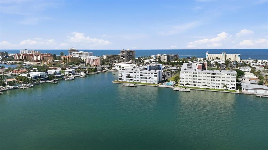 5555 GULF BOULEVARD 116 photo 1