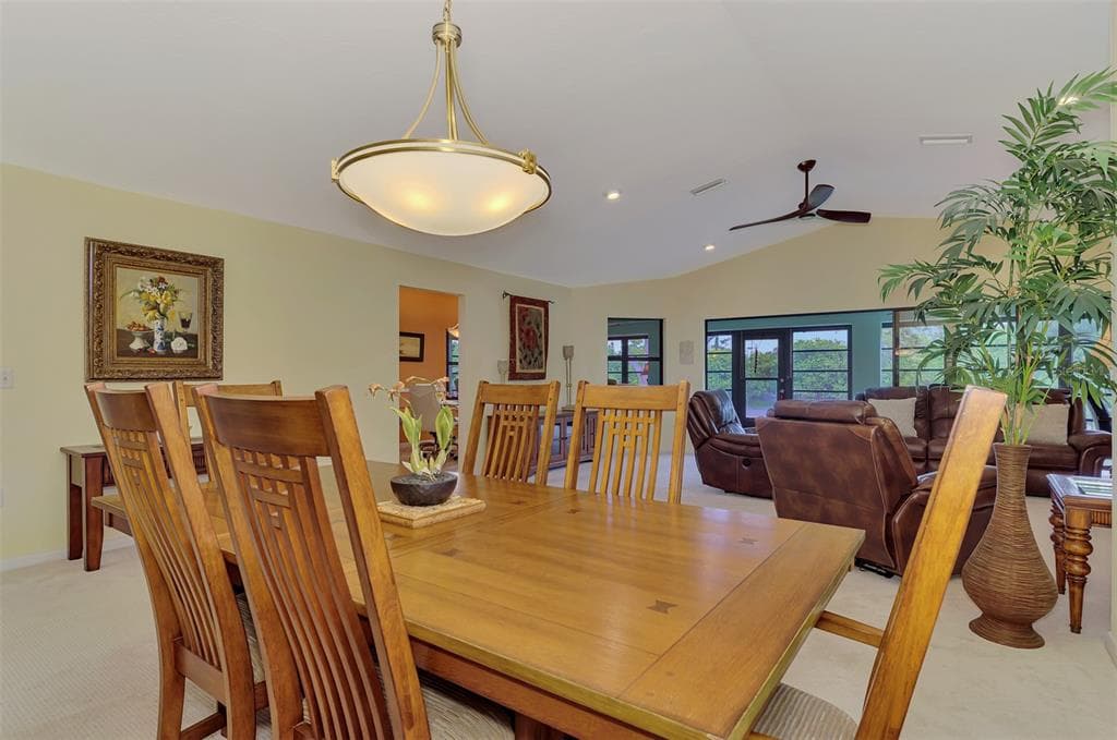 1934 COVE POINTE DRIVE photo 14