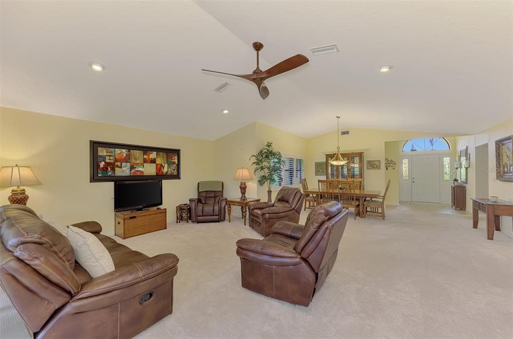 1934 COVE POINTE DRIVE photo 18