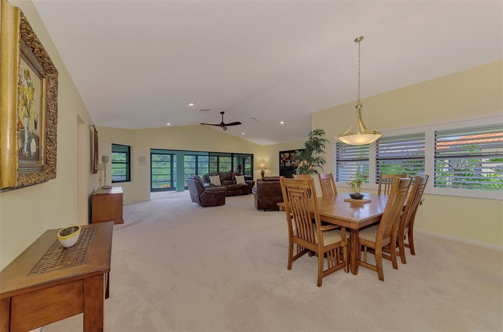 1934 COVE POINTE DRIVE photo 11