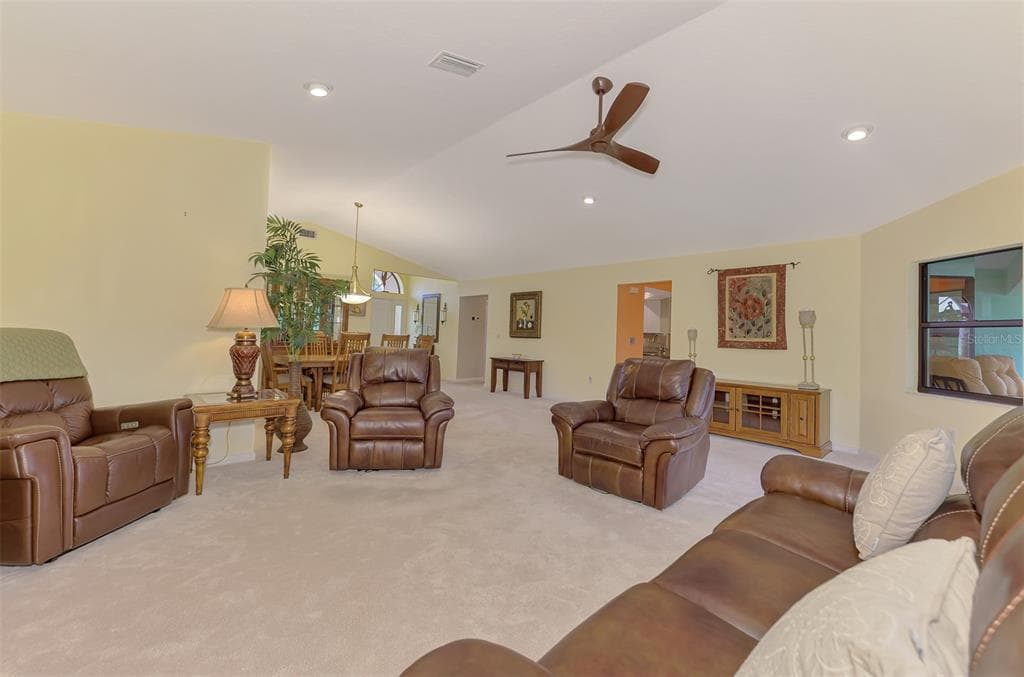 1934 COVE POINTE DRIVE photo 19