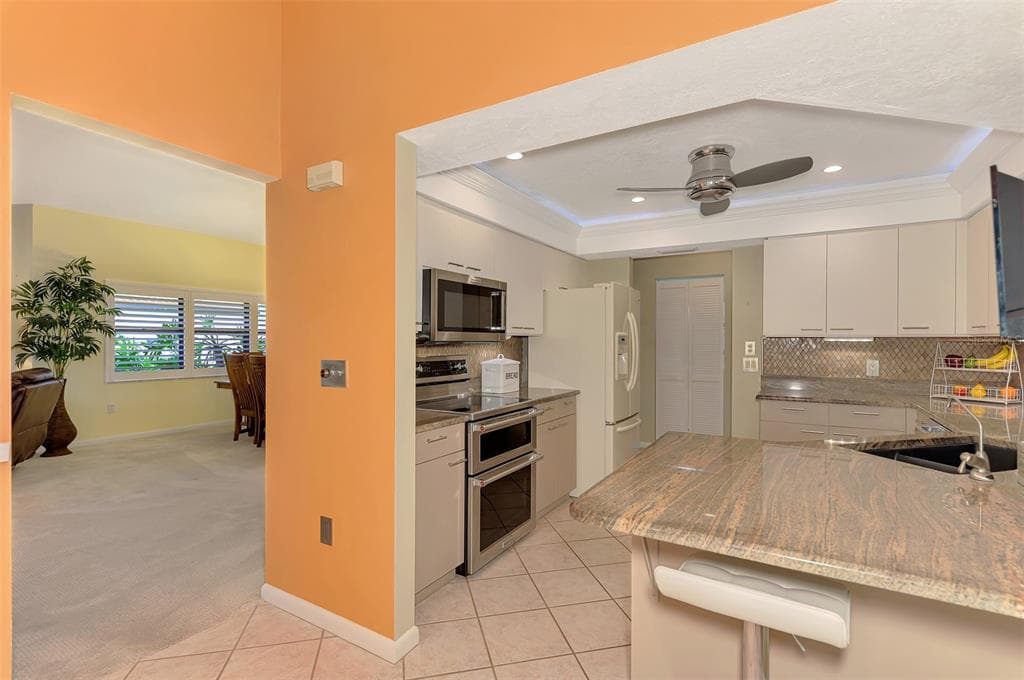 1934 COVE POINTE DRIVE photo 25