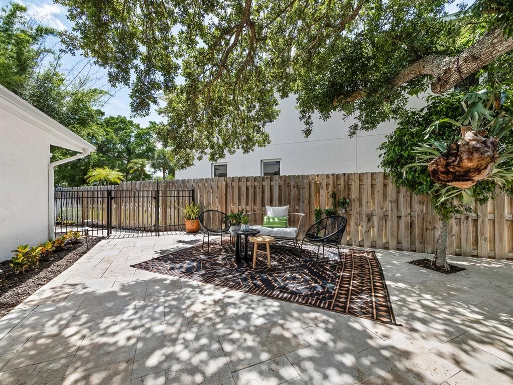 430 ISLAND CIRCLE photo 7