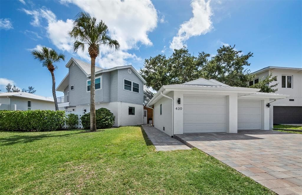 430 ISLAND CIRCLE photo 1