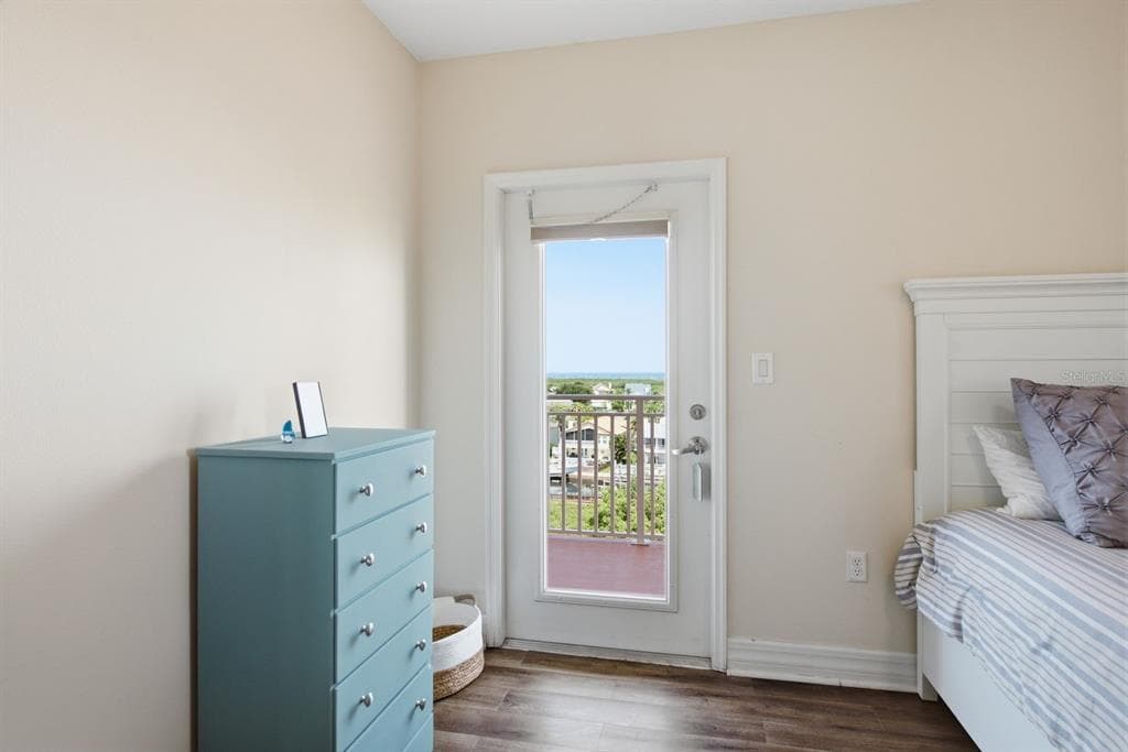 4516 SEAGULL DRIVE 701 photo 23