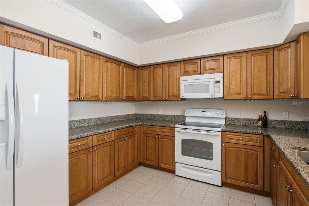 4516 SEAGULL DRIVE 701 photo 18