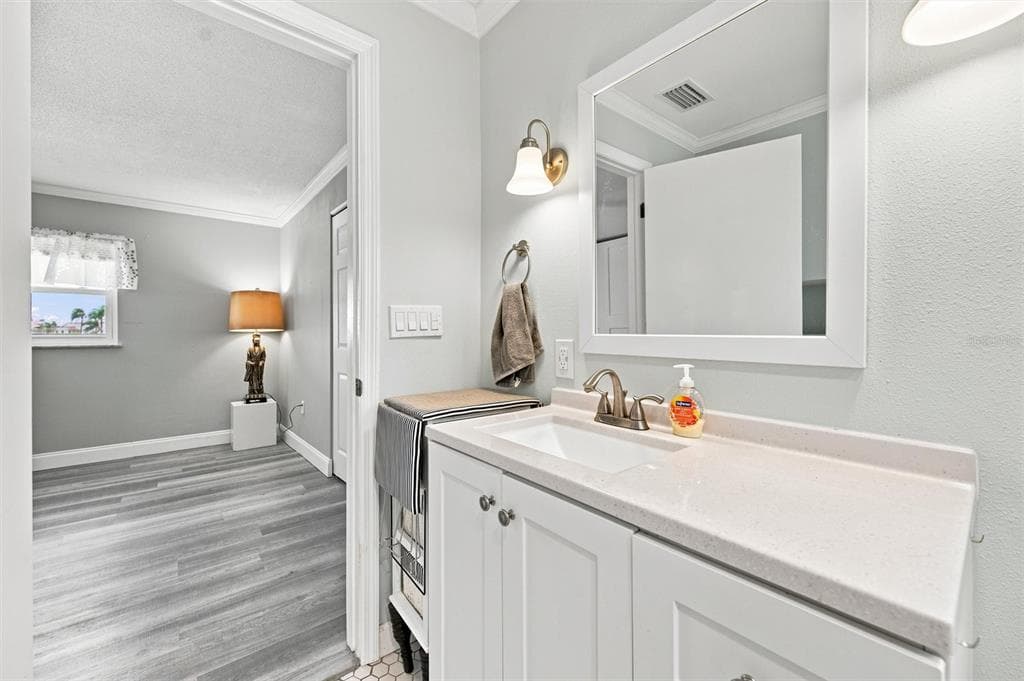 1811 MILFORD CIRCLE photo 22
